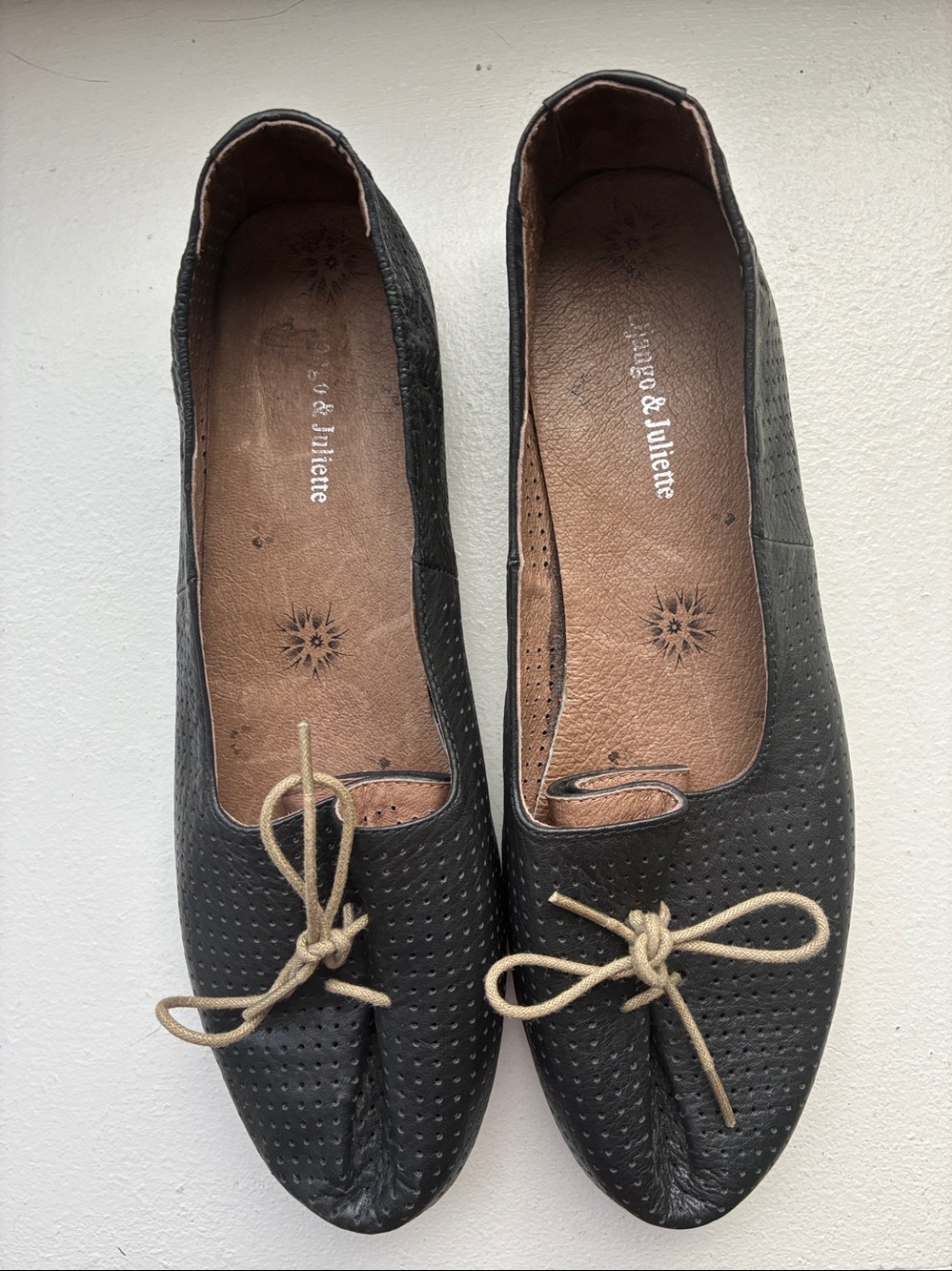 Django & Juliette Black Leather Laser-Cut Ballet Flats